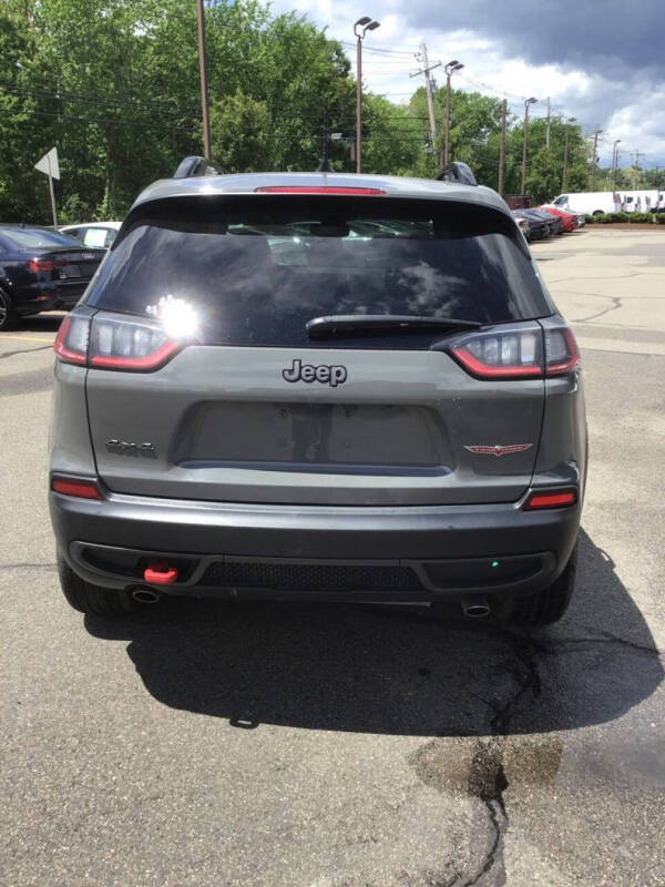 2022 Jeep Cherokee Trailhawk