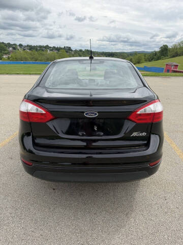 2016 Ford Fiesta S