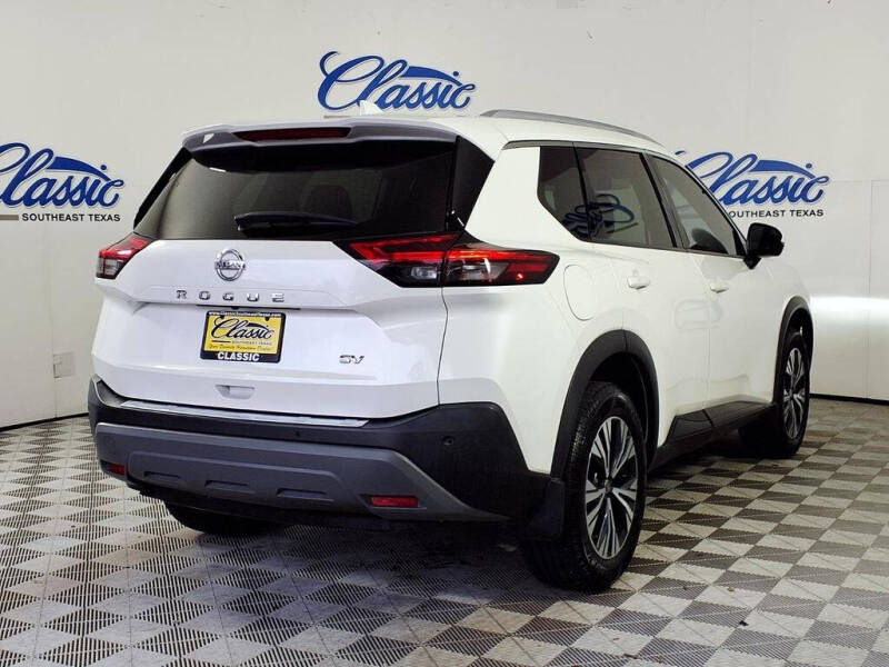 2021 Nissan Rogue SV