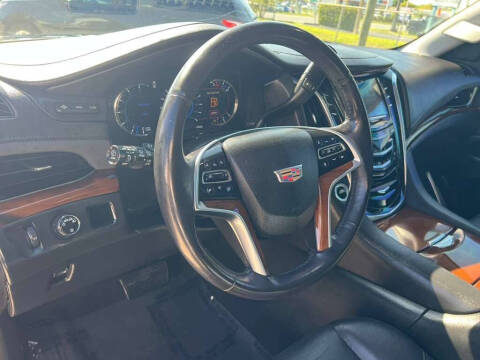 2018 Cadillac Escalade Premium Luxury
