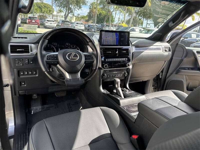 2023 Lexus GX 460