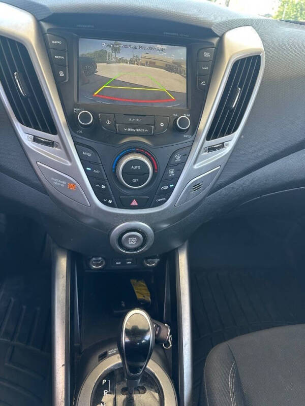 2017 Hyundai Veloster Value Edition