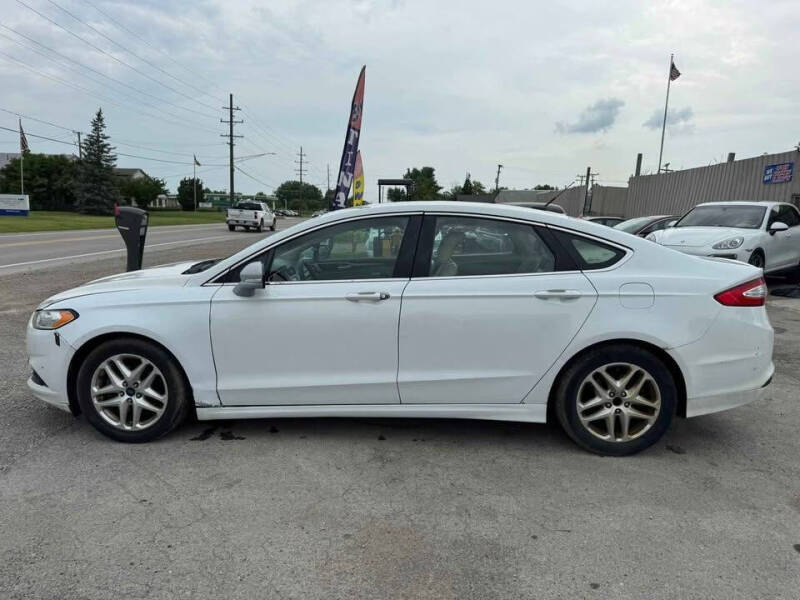 2014 Ford Fusion SE