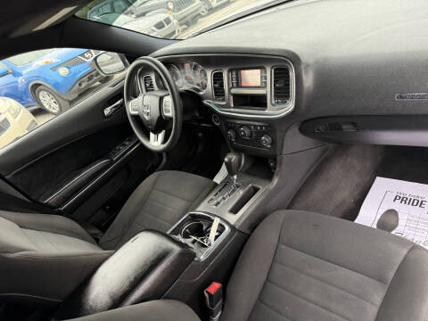 2013 Dodge Charger SE