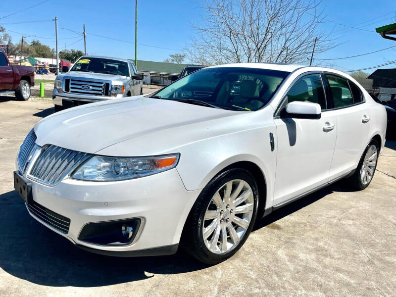 2011 Lincoln MKS