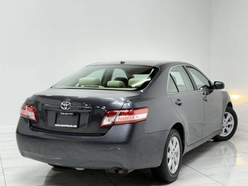 2011 Toyota Camry LE