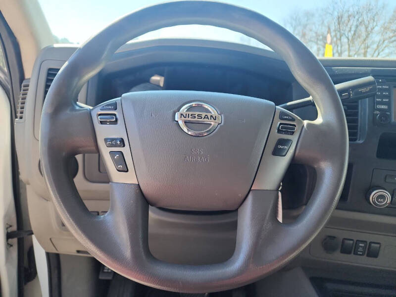 2017 Nissan NV 2500 HD SV