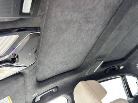 2022 BMW 7 Series 740i