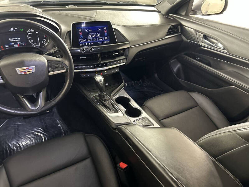 2024 Cadillac CT4 Premium Luxury