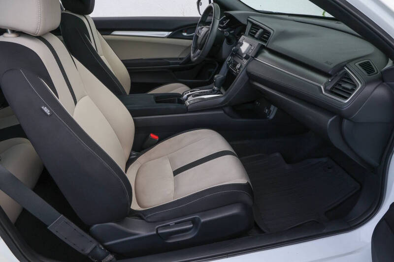 2016 Honda Civic LX-P