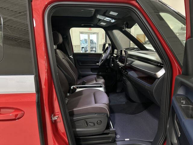 2025 Volkswagen ID. Buzz Pro S Plus 4Motion