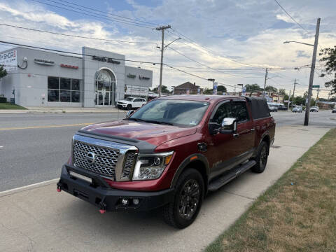 2017 Nissan Titan Platinum Reserve