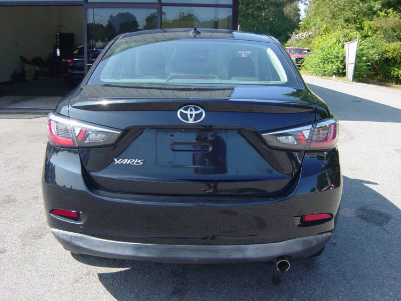 2019 Toyota Yaris LE