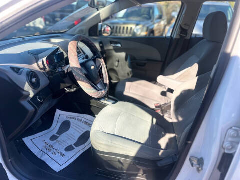 2012 Chevrolet Sonic LS