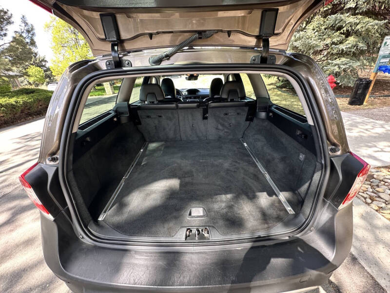 2016 Volvo XC70 T5 Classic Premier