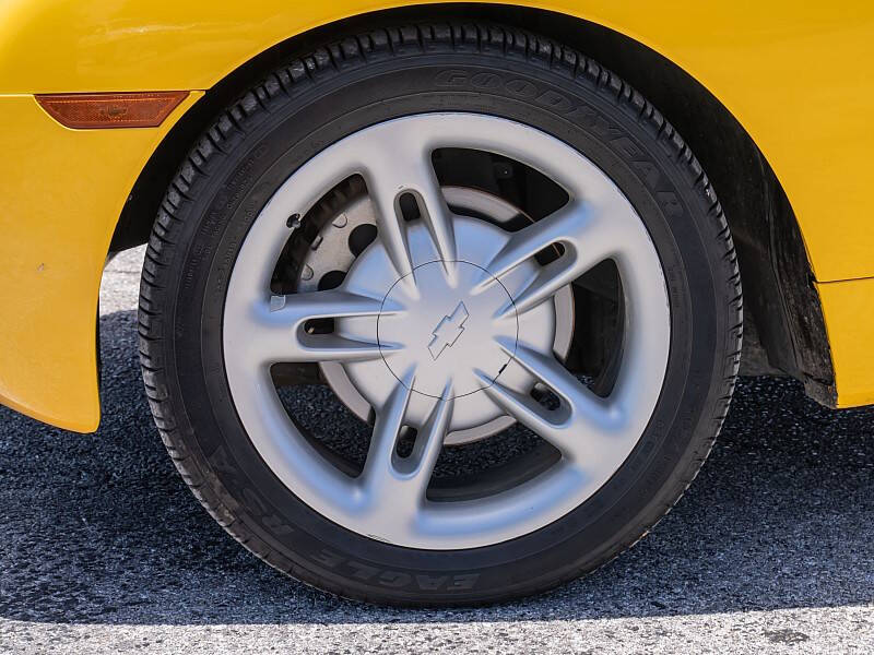 2004 Chevrolet SSR LS