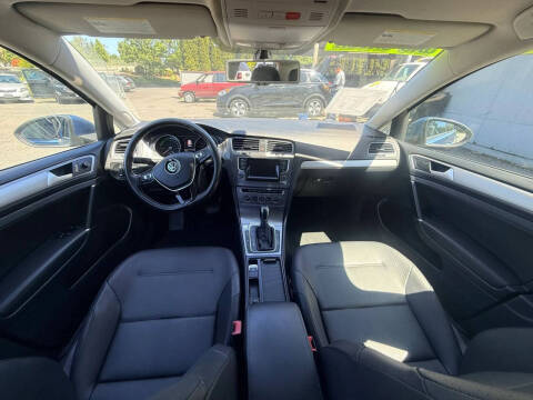 2015 Volkswagen e-Golf SEL Premium