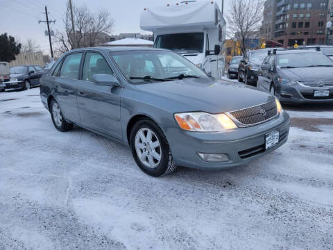 2000 Toyota Avalon for sale at BERKENKOTTER MOTORS in Brighton CO