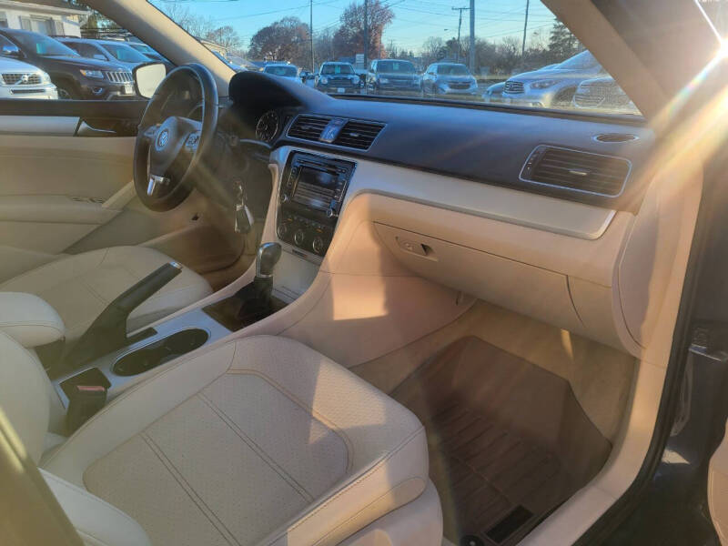 2013 Volkswagen Passat SE PZEV