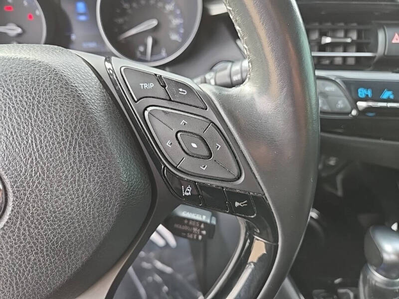 2019 Toyota C-HR XLE