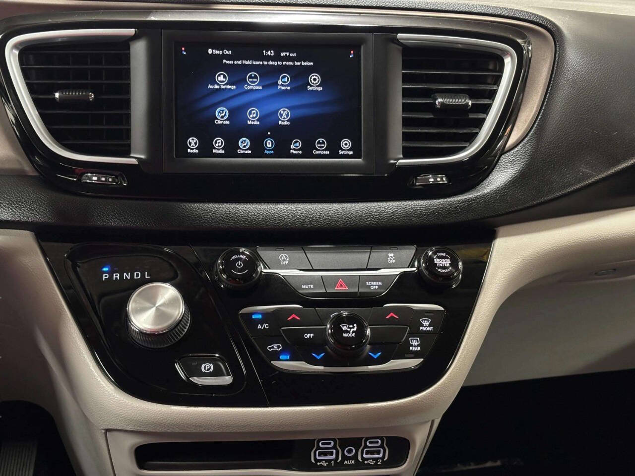 ChryslerVoyager37