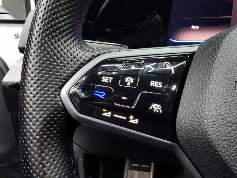 2022 Volkswagen Golf R 4Motion