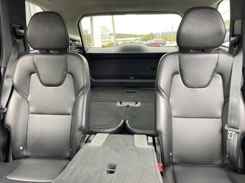 2025 Volvo XC90 B5 Core Bright Theme