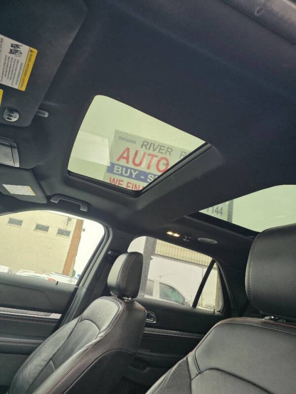 2019 Ford Explorer Sport