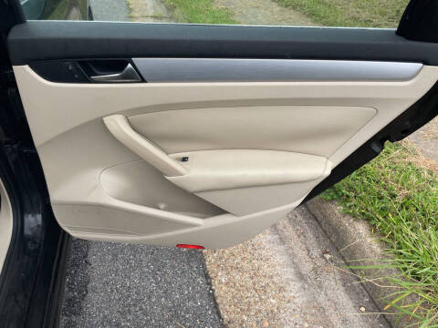 2012 Volkswagen Passat SE PZEV