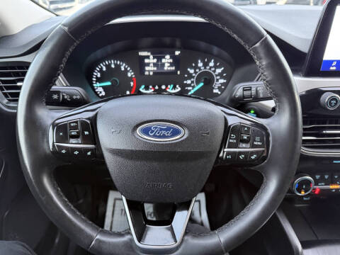 2022 Ford Escape SE