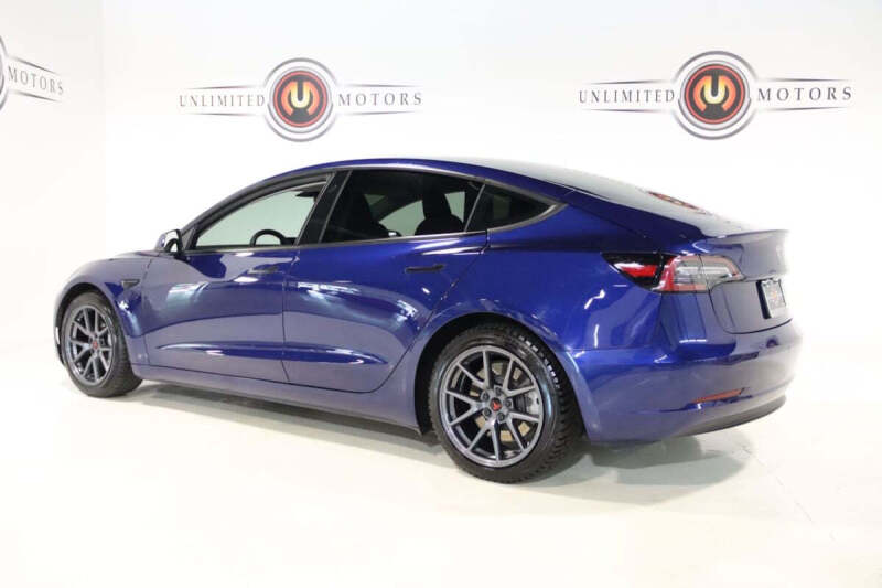 2021 Tesla Model 3 Standard Range Plus