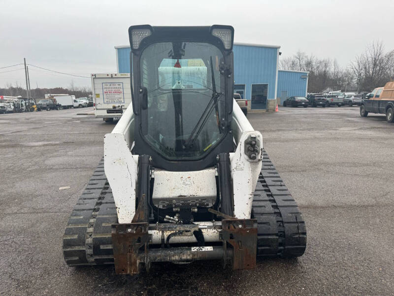 2022 Bobcat T870