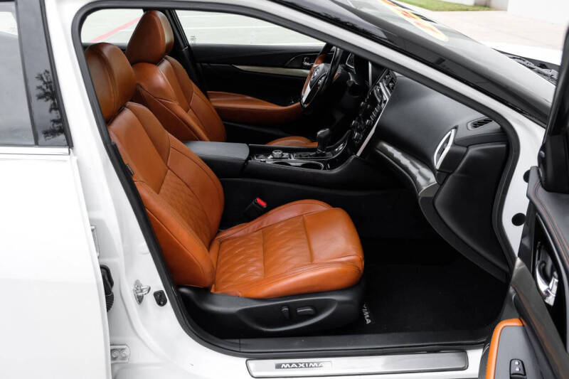 2020 Nissan Maxima Platinum