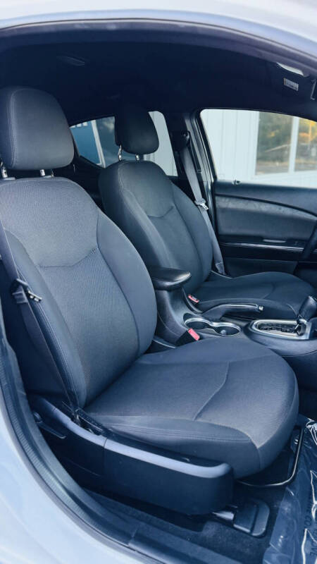 2014 Dodge Avenger SE