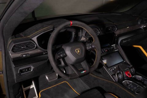 2024 Lamborghini Urus Performante