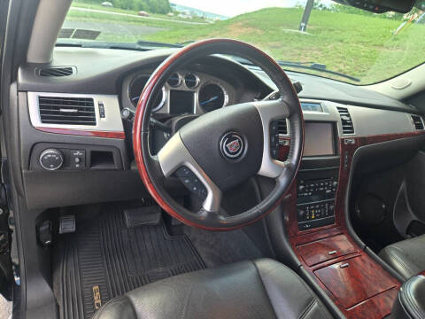 2014 Cadillac Escalade Luxury