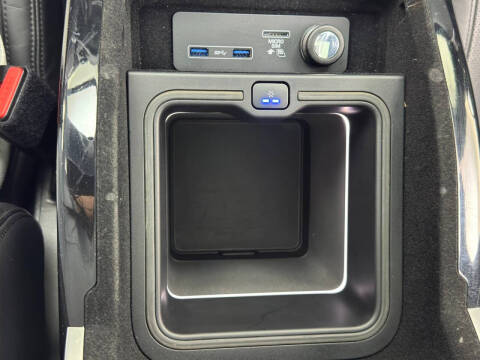 2021 Land Rover Range Rover P525 HSE Westminster Edition