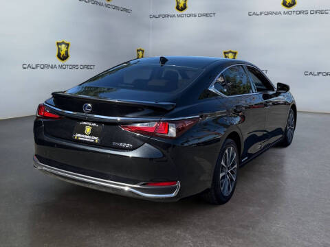 2022 Lexus ES 300h