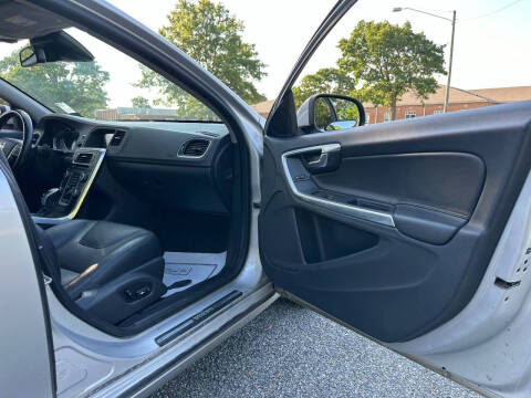 2015 Volvo V60 T5 Drive-E Premier