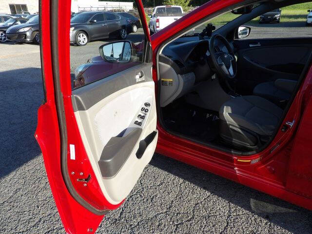 2012 Hyundai Accent GS