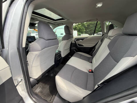 2021 Toyota RAV4 XLE