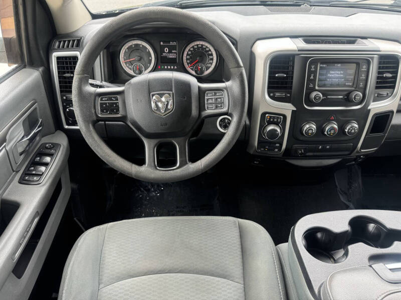 2018 RAM 1500 SLT