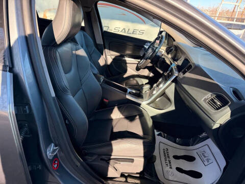 2017 Volvo S60 T5 Dynamic