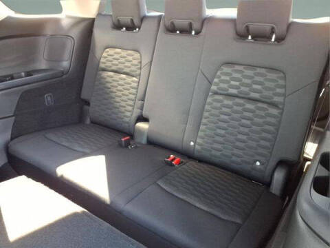 2025 Nissan Pathfinder S