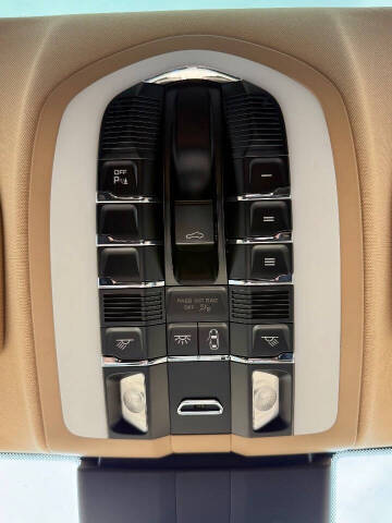 2014 Porsche Panamera S E-Hybrid