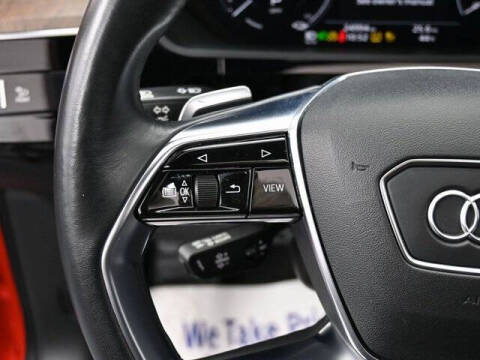 2022 Audi e-tron quattro Premium Plus