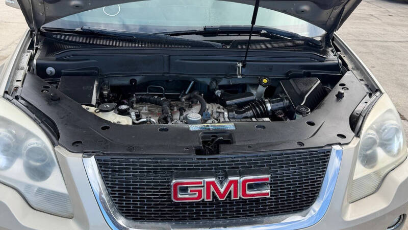 2008 Saturn Outlook XE