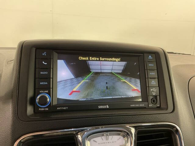 2013 Chrysler Town and Country Touring