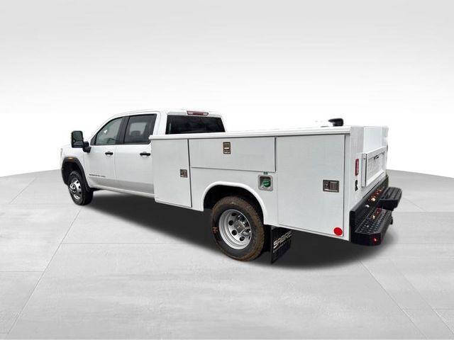 2025 GMC Sierra 3500HD CC Pro