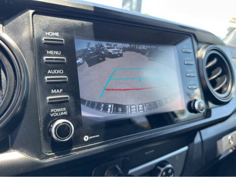 2022 Toyota Tacoma SR